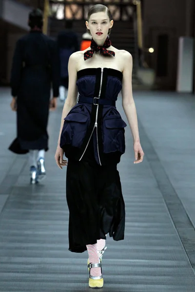 Look 12